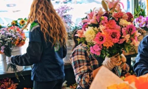 pike-place-flower-market_t20_mv0wZn
